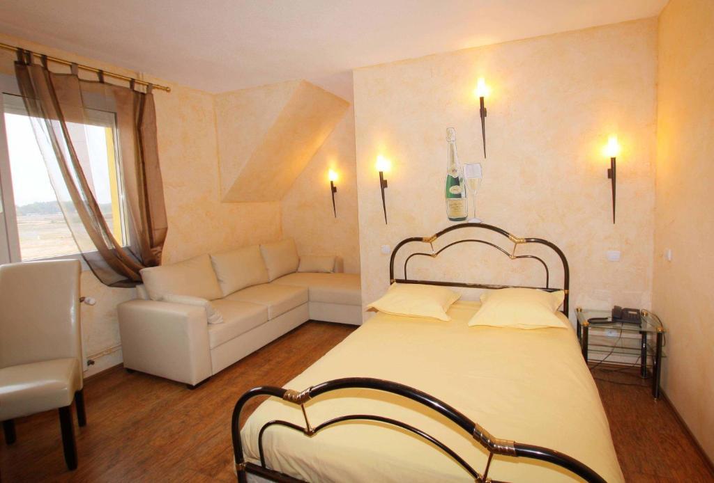 Hotel Restaurant Champ Alsace Haguenau Szoba fotó